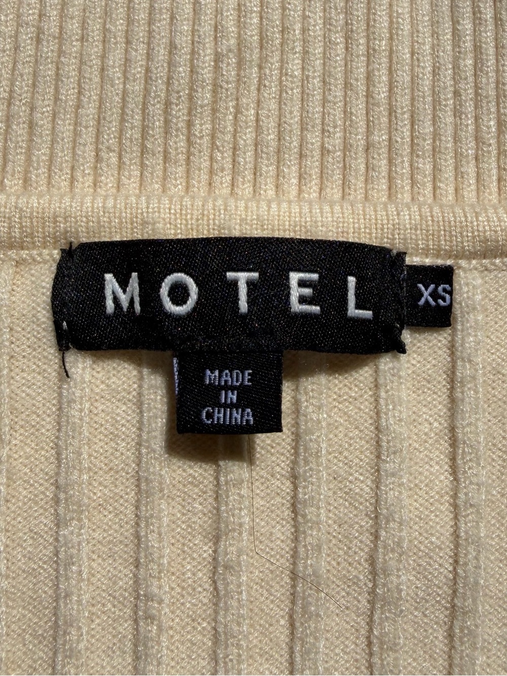 Motel Rocks Cream Ribbed V-Neck Button Front Top - Picture 2 of 2